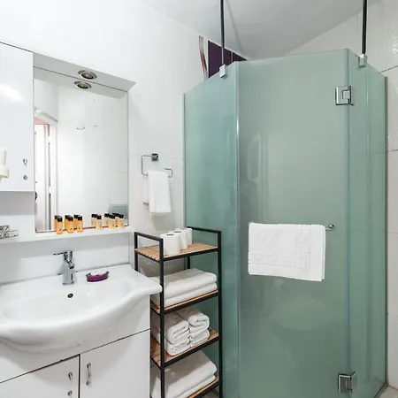 Bright Bed and breakfast