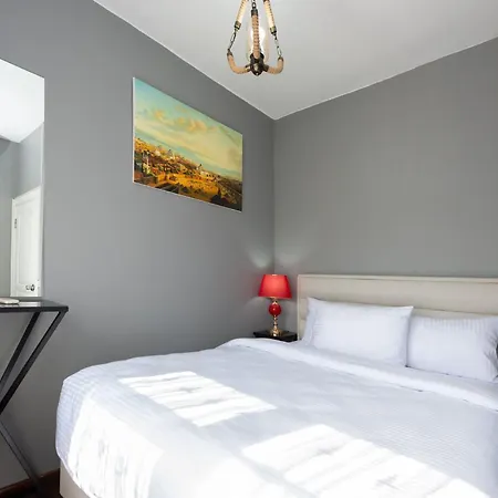 Bright Bed & Breakfast *