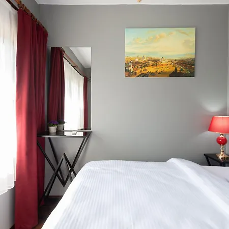 Bright Bed and Breakfast *