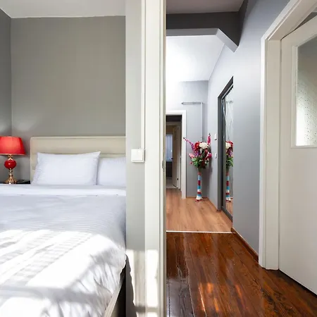 Bright Bed and Breakfast *