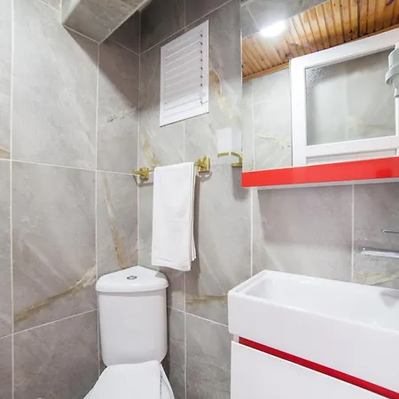 Bright Bed & Breakfast *