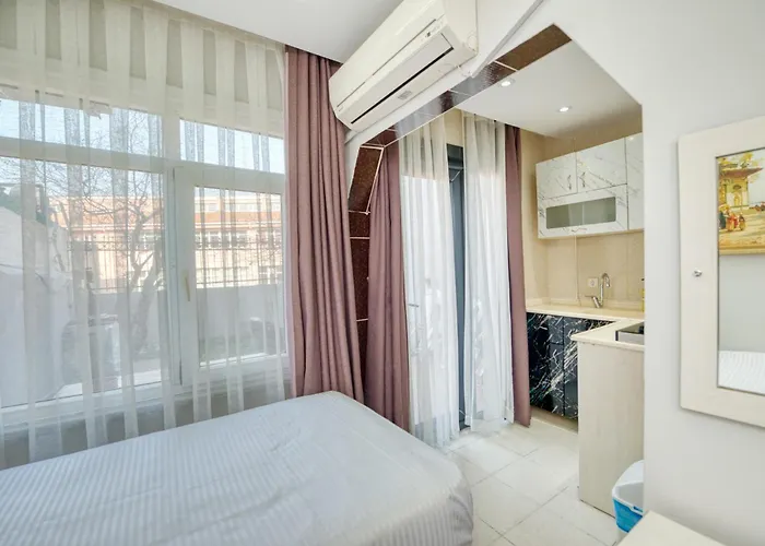 住宿加早餐酒店 Bright