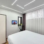 Bright 4*